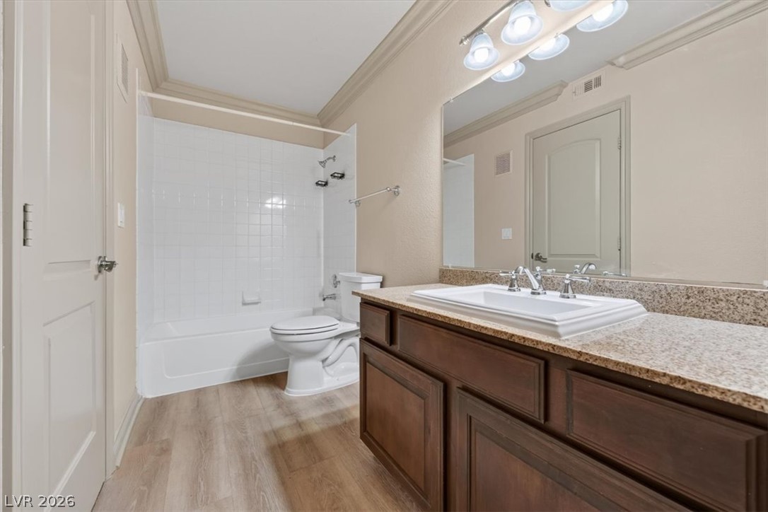 Photo 32 of 44, 1150 N Buffalo Drive #2022