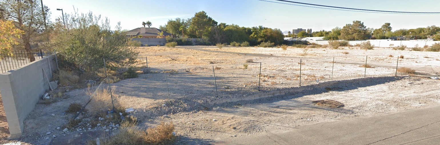Photo 2 of Gilespie Street