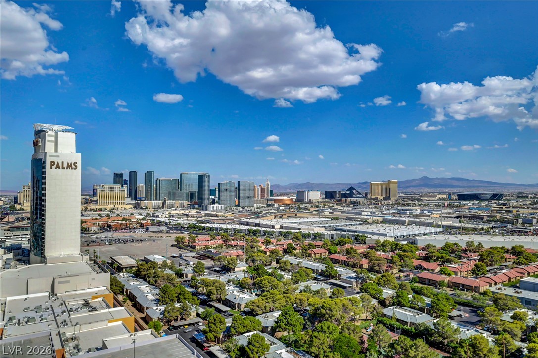 Photo 40 of 72, 4381 W Flamingo Road #2510