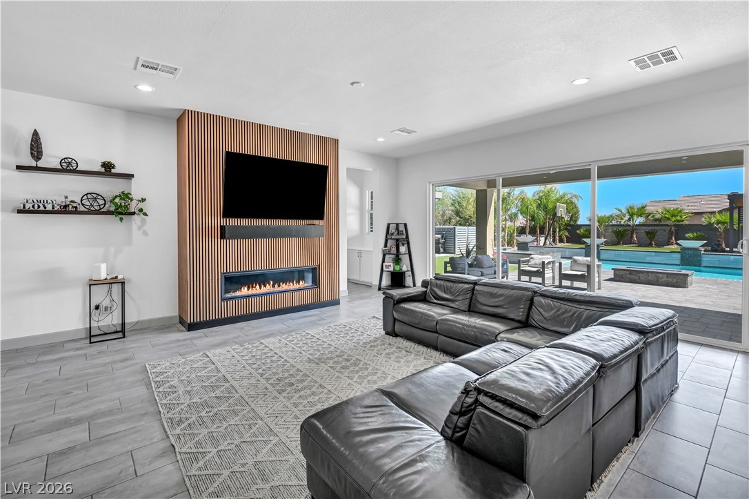 Photo 10 of 14, 9712 S Tenaya Way