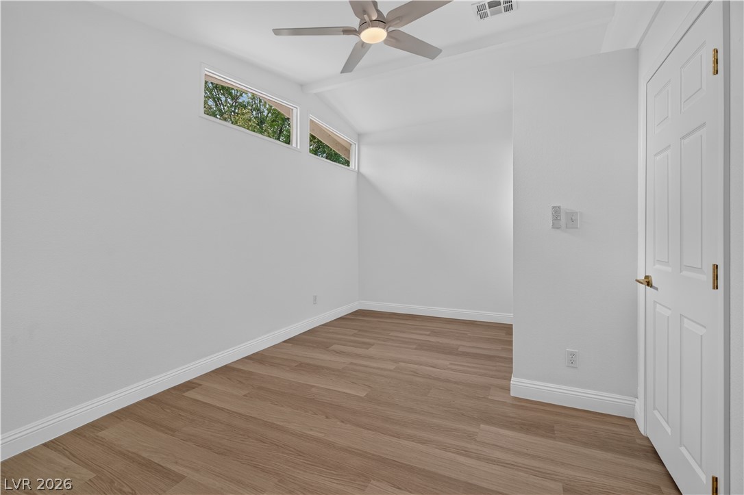 Photo 9 of 16, 433 N 23rd Street