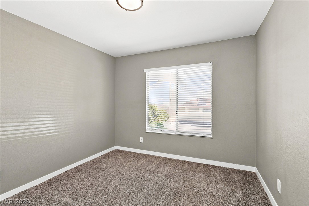 Photo 12 of 21, 4005 Ridgewood Avenue