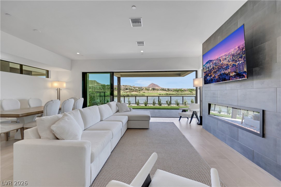 66 Lakefront Drive, Henderson 89011