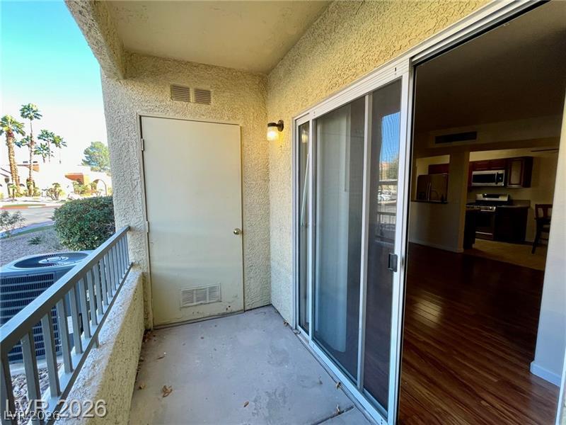 Photo 24 of 34, 2120 Ramrod Avenue #2313