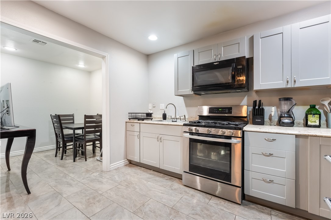 Photo 12 of 30, 413 N Lamb Boulevard #C