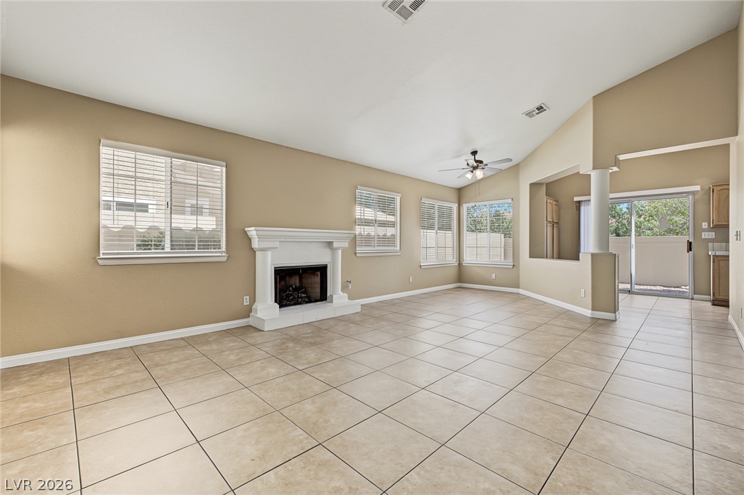 Photo 5 of 1816 Glenwillow Drive