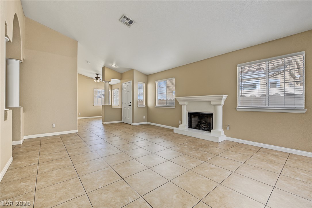 Photo 6 of 35, 1816 Glenwillow Drive