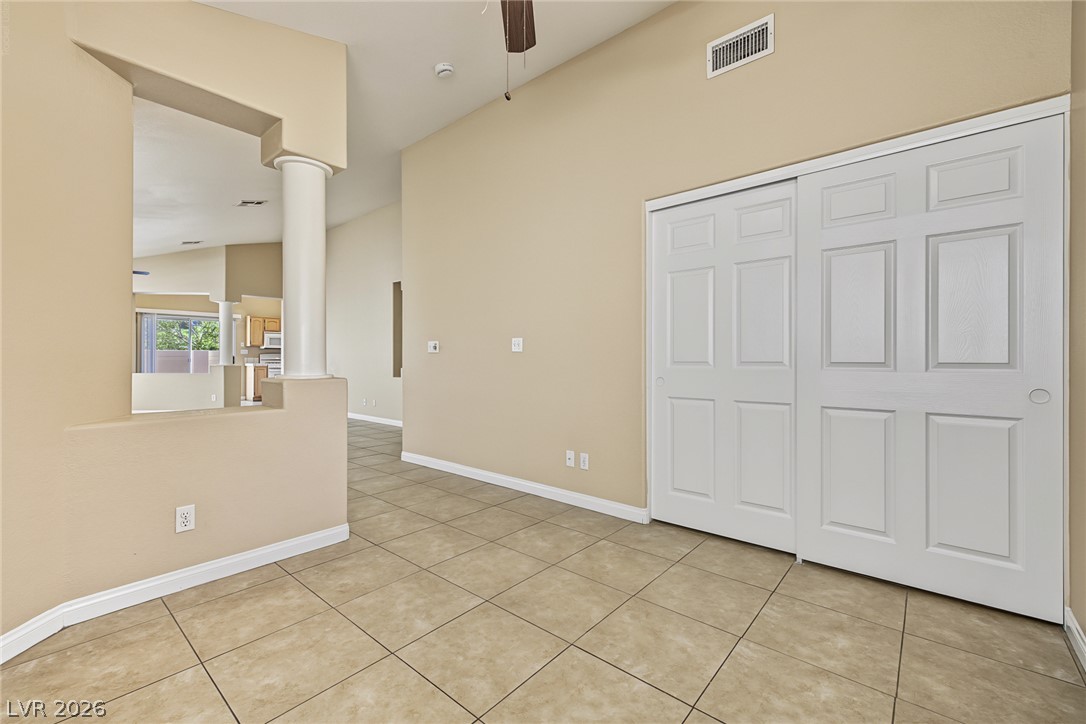 Photo 9 of 35, 1816 Glenwillow Drive