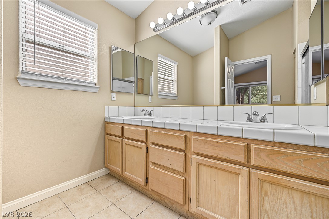 Photo 21 of 35, 1816 Glenwillow Drive