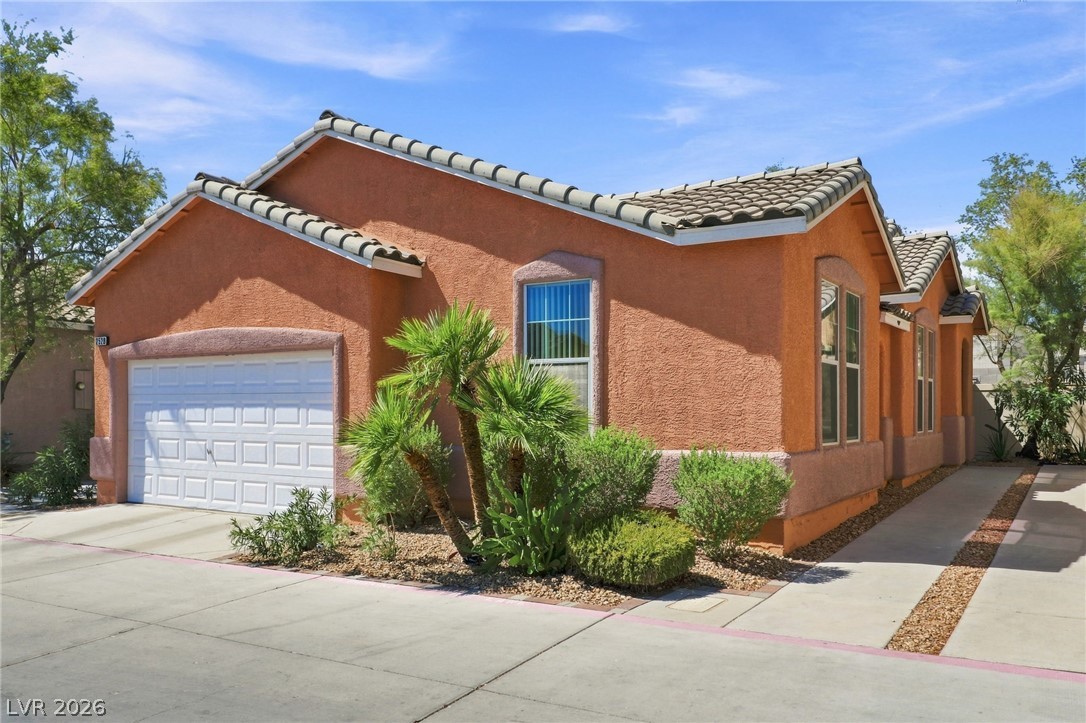 2528 Living Rock Street, Las Vegas 89106