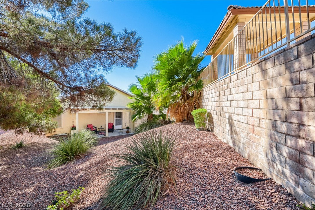 Photo 28 of 55, 4920 Winterset Drive