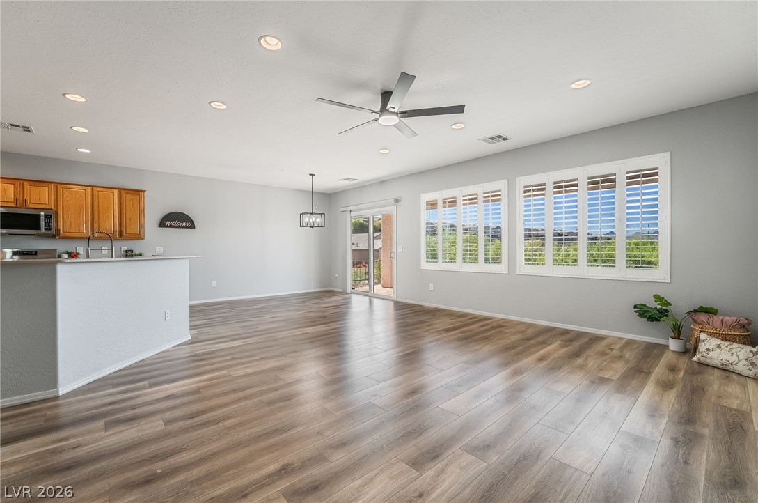 Photo 8 of 41, 2593 CORVUS Street