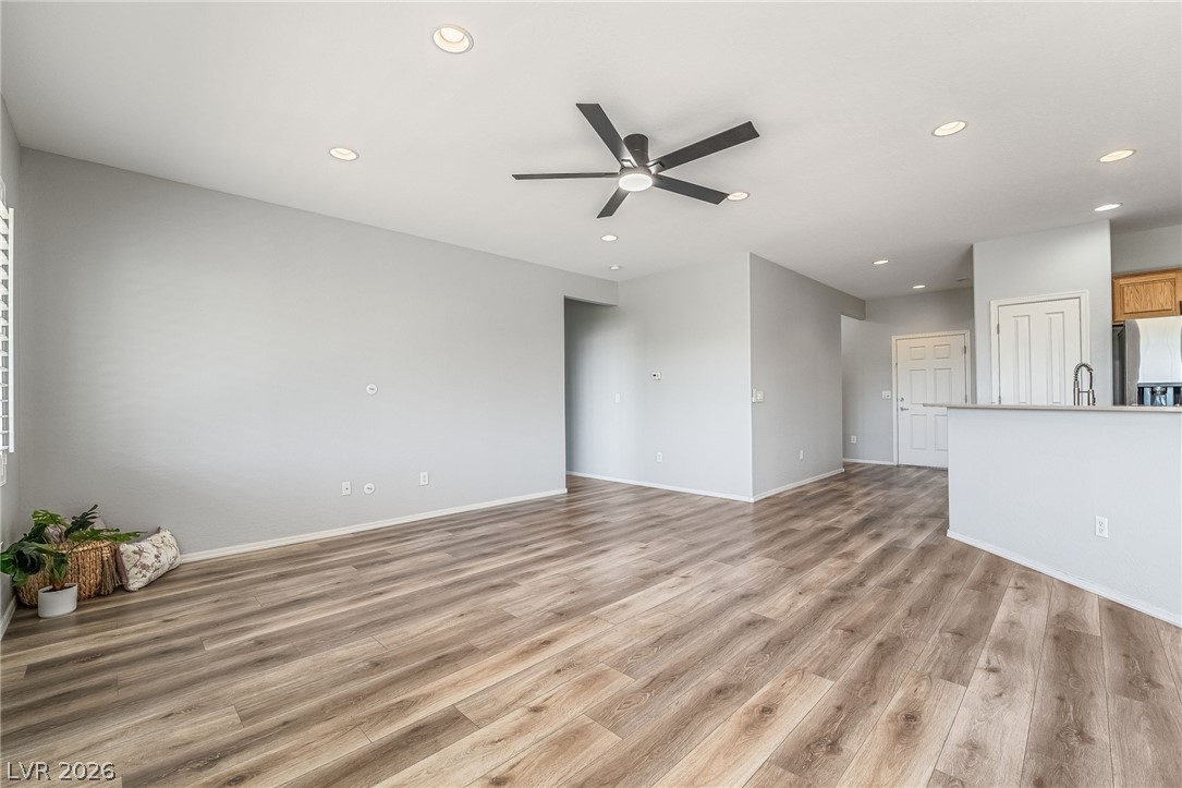 Photo 10 of 41, 2593 CORVUS Street