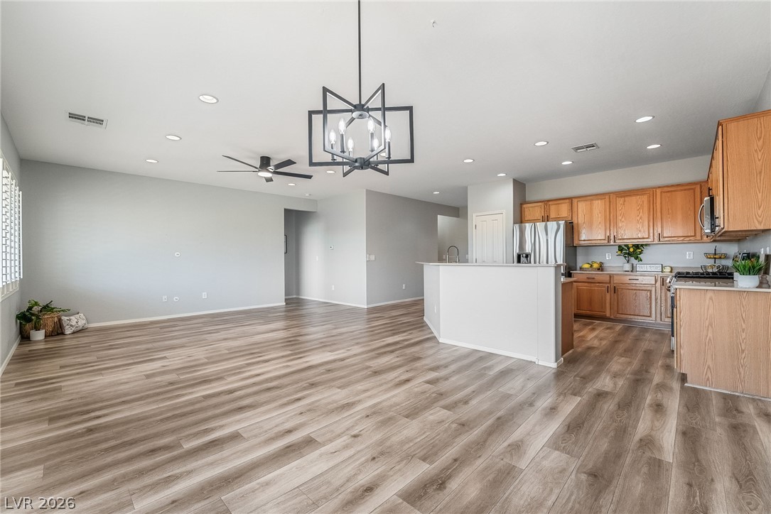 Photo 7 of 41, 2593 CORVUS Street