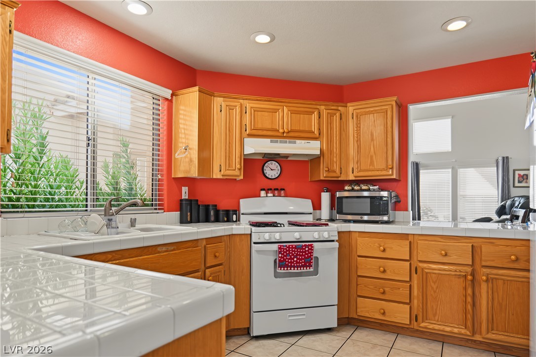 Photo 7 of 29, 1453 Blisworth Court #102