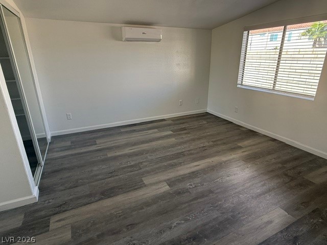 Photo 13 of 18, 7566 Isley Avenue