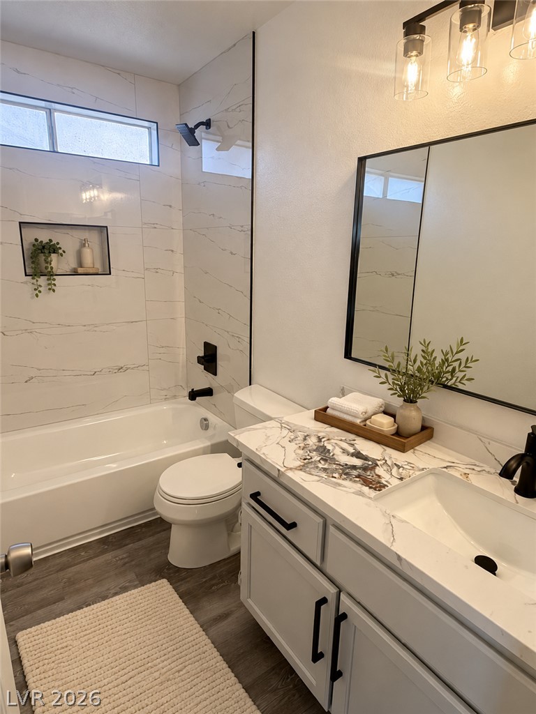 Photo 7 of 18, 7566 Isley Avenue