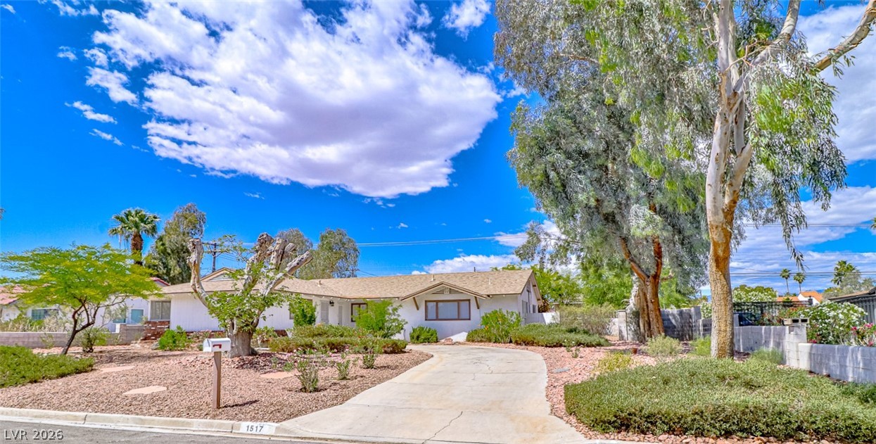 1517 Bryn Mawr Avenue, Las Vegas