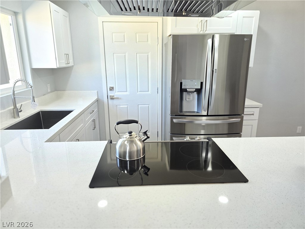 Photo 5 of 1600 Luning Drive