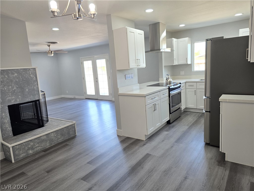 Photo 7 of 25, 1600 Luning Drive