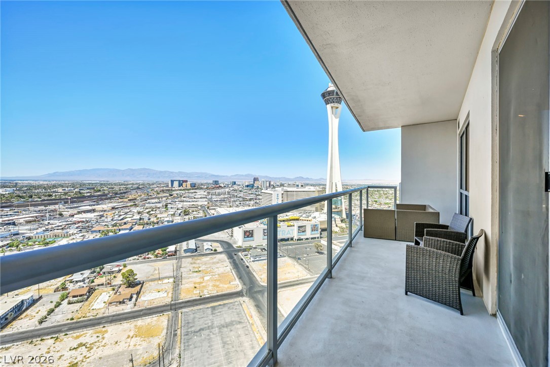 Photo 26 of 66, 200 W Sahara Avenue #2709