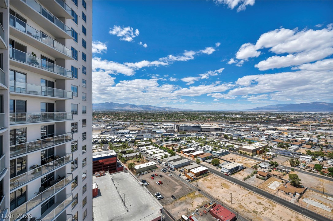 Photo 29 of 66, 200 W Sahara Avenue #2709