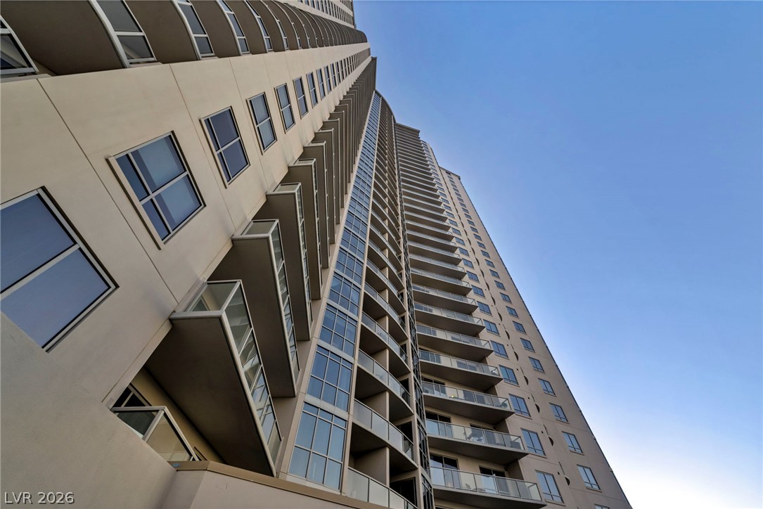 Photo 49 of 66, 200 W Sahara Avenue #2709