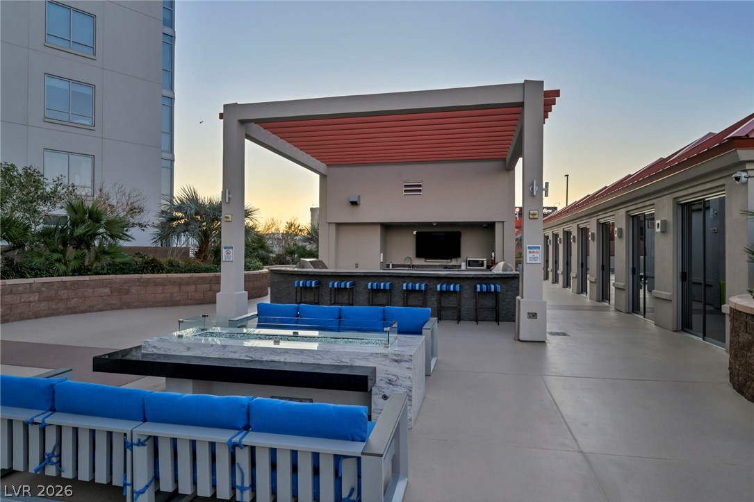 Photo 45 of 66, 200 W Sahara Avenue #2709