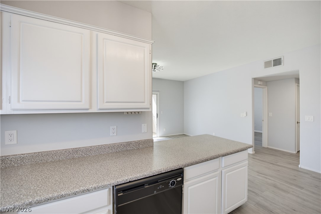Photo 8 of 30, 5655 E Sahara Avenue #2055