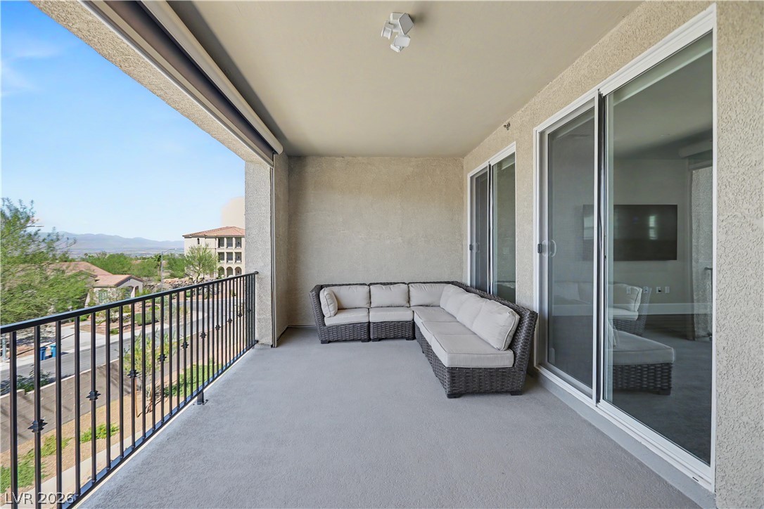 Photo 40 of 52, 2555 Hampton Road #11210