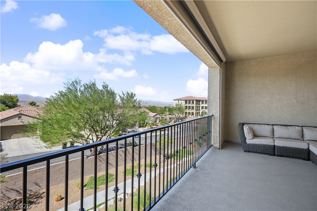 Photo 42 of 52, 2555 Hampton Road #11210