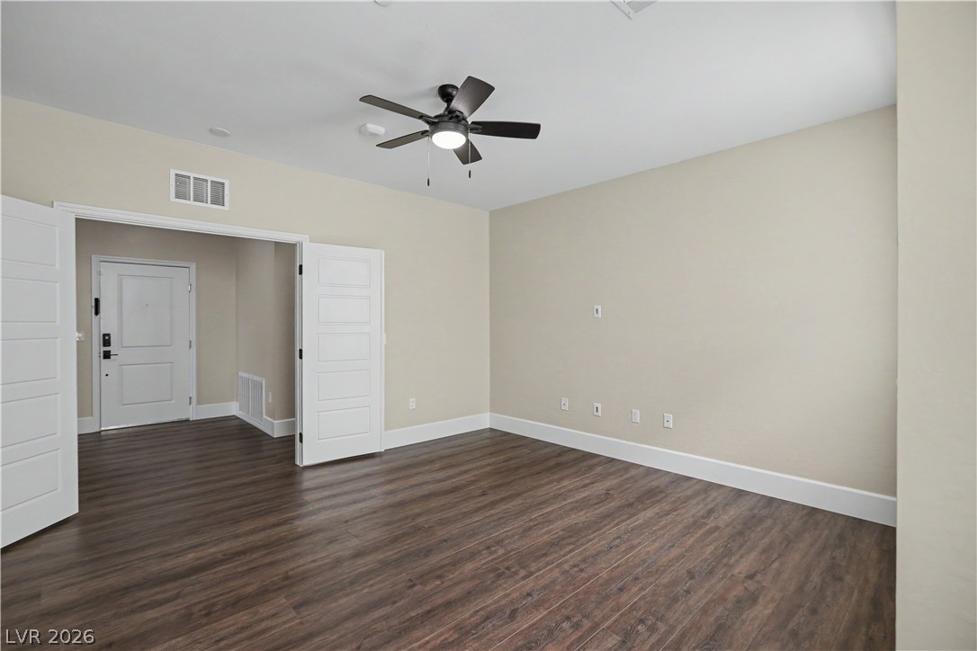Photo 9 of 52, 2555 Hampton Road #11210