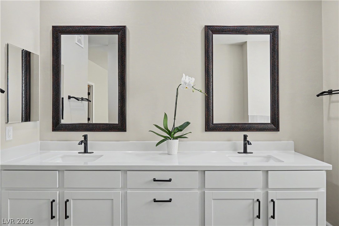 Photo 18 of 52, 2555 Hampton Road #11210