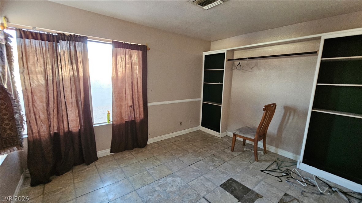 Photo 7 of 14, 6777 Ledgewood Drive