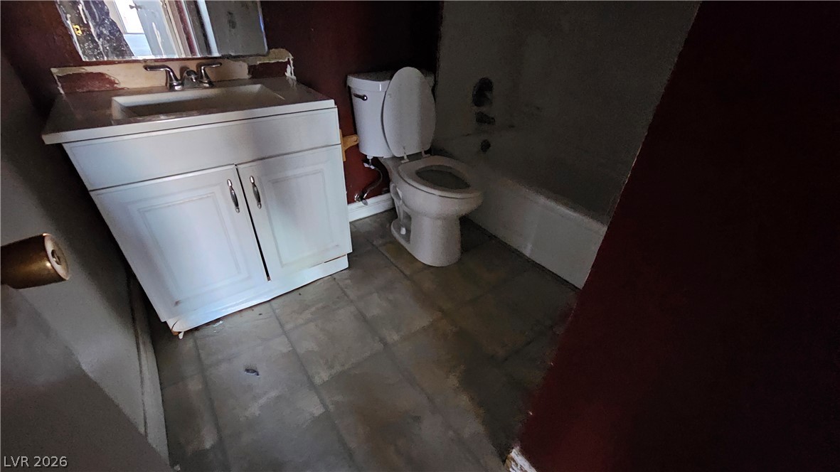 Photo 9 of 14, 6777 Ledgewood Drive