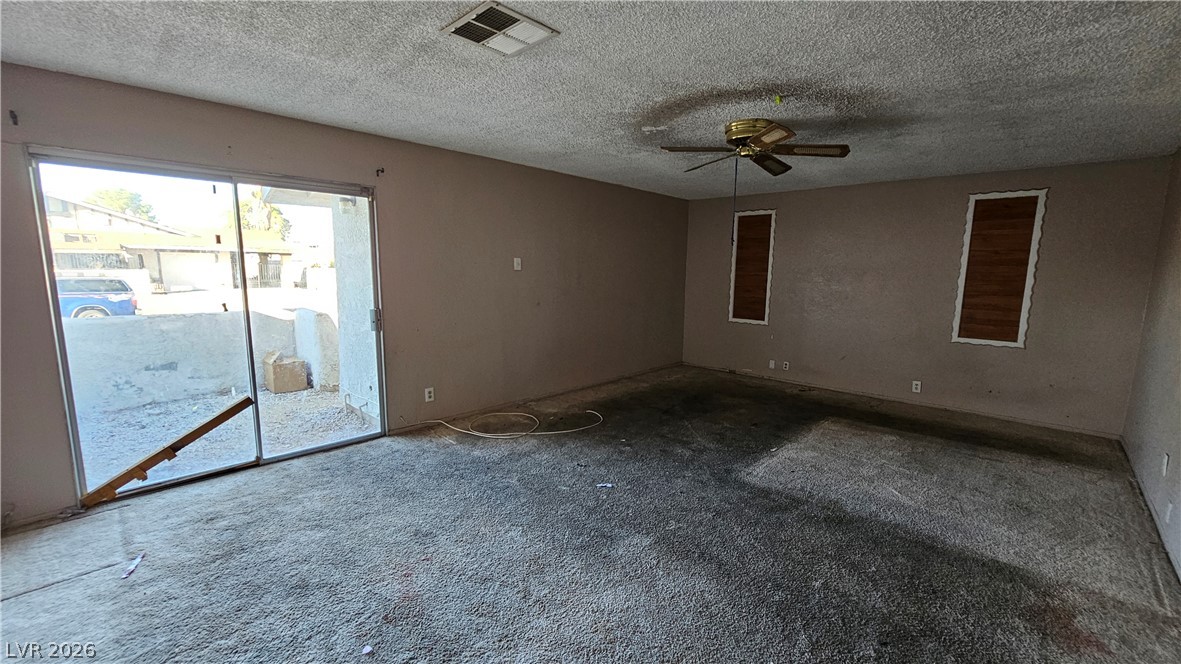 Photo 12 of 14, 6777 Ledgewood Drive