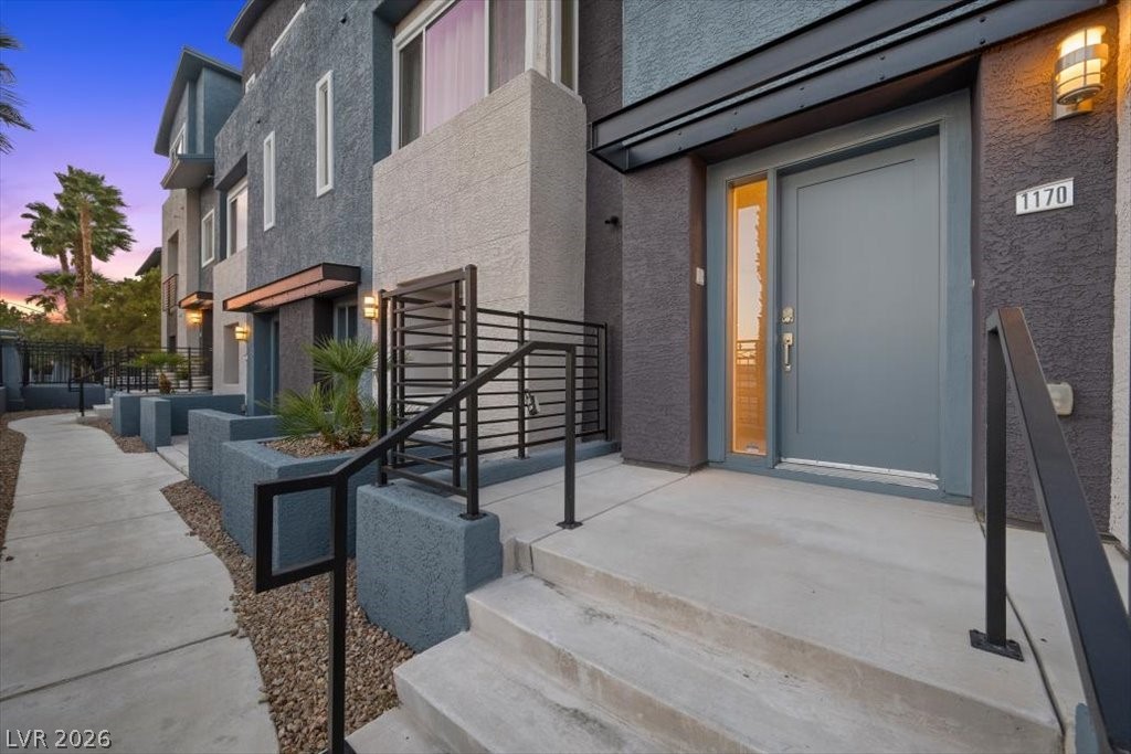 9050 W Tropicana Avenue #1170, Las Vegas 89147