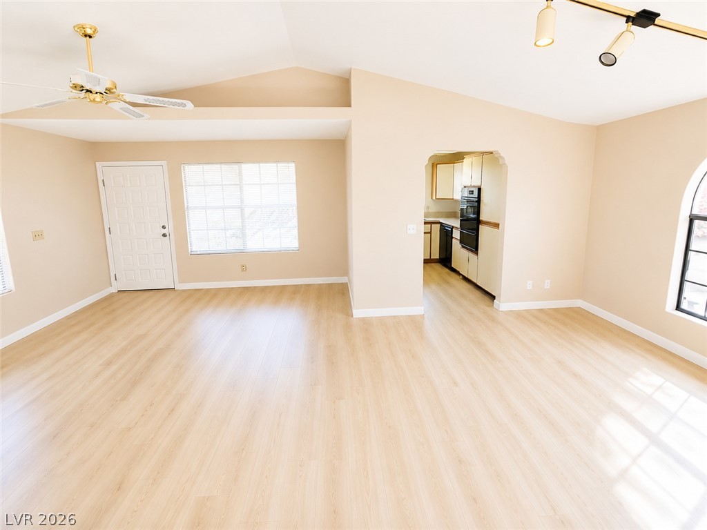 Photo 6 of 20, 1417 Santa Margarita Street #G