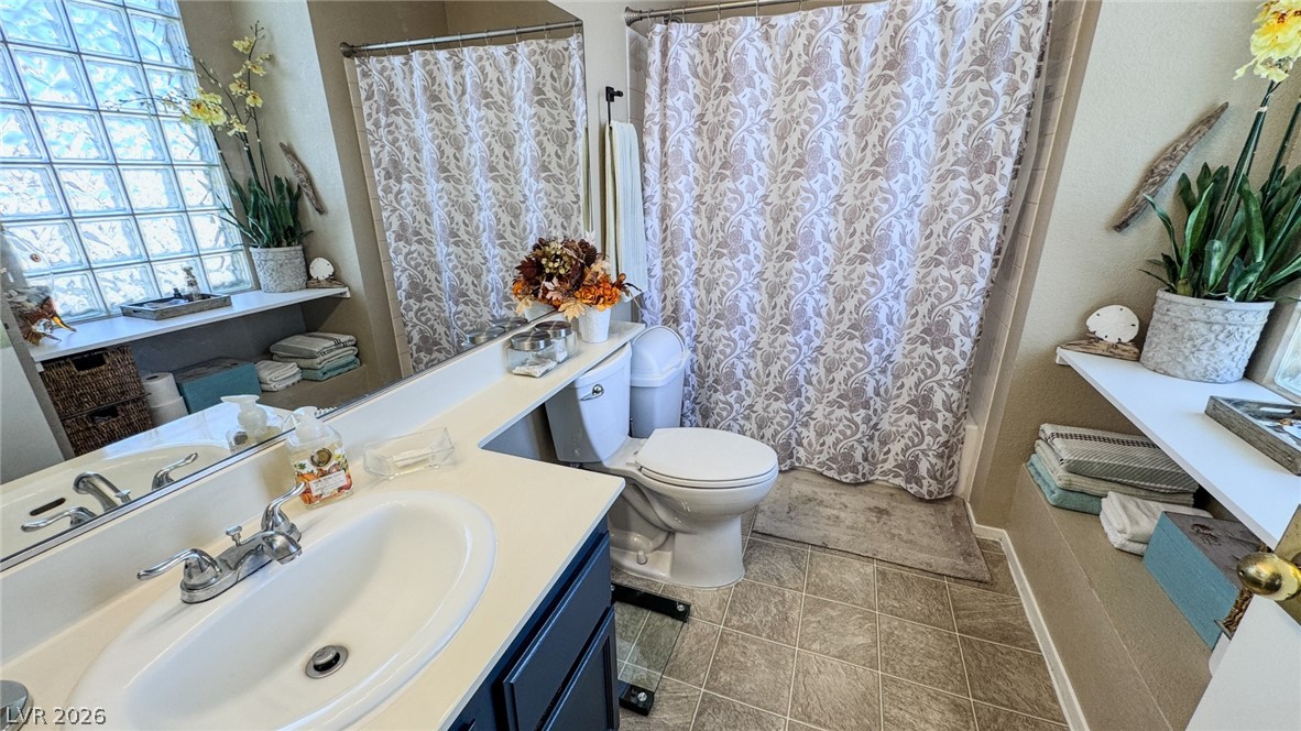 Photo 17 of 30, 2241 Highpointe Drive #201