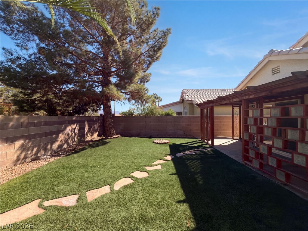 Photo 5 of 6916 Troubador Drive