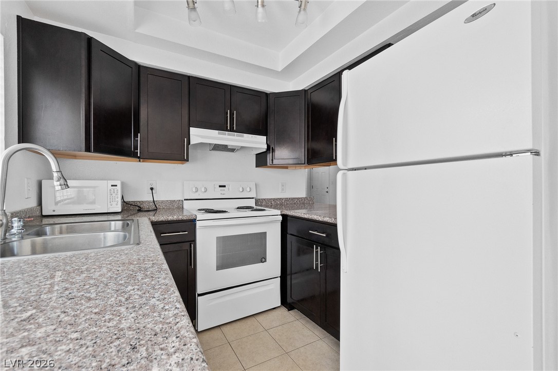 Photo 8 of 21, 4770 Topaz Street #81