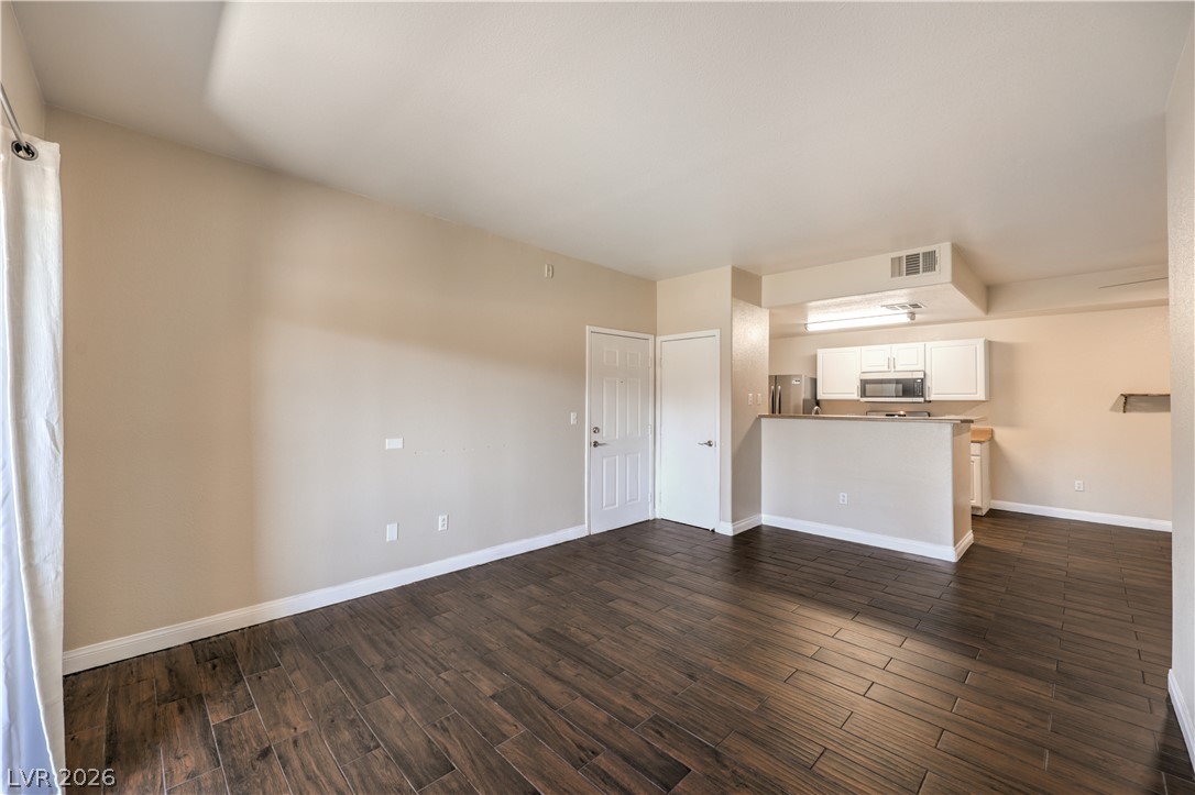 Photo 14 of 42, 8250 N Grand Canyon Drive #1006