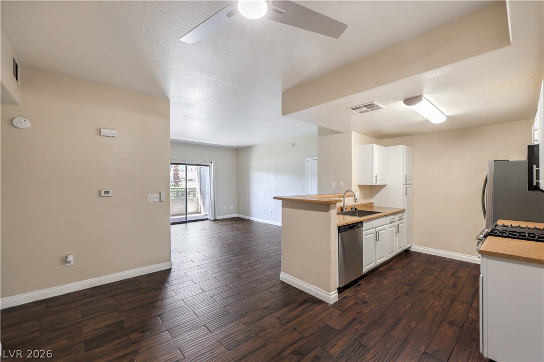Photo 20 of 42, 8250 N Grand Canyon Drive #1006
