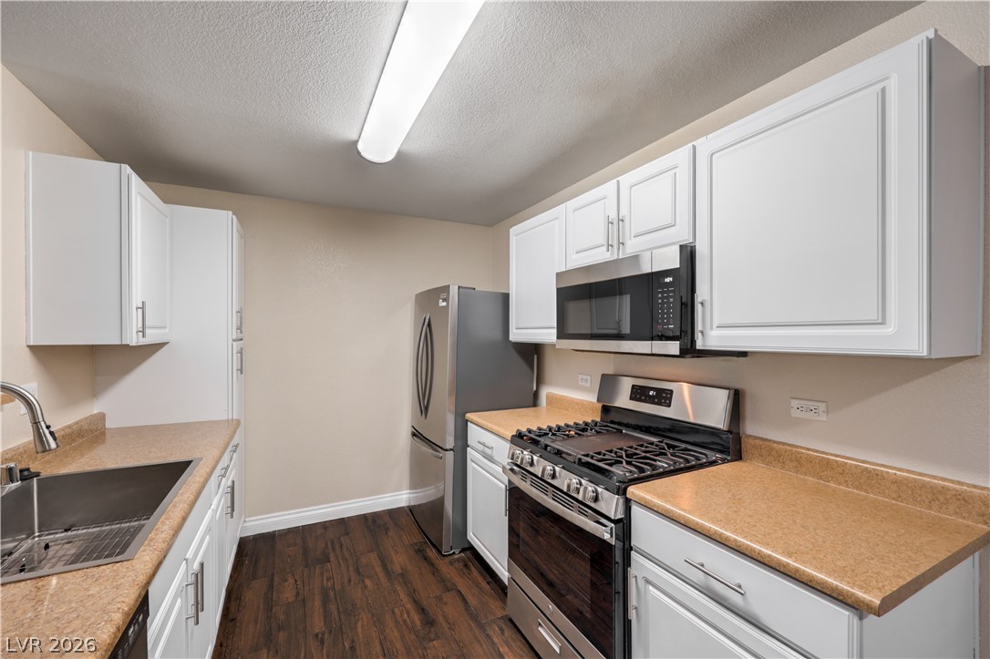 Photo 21 of 42, 8250 N Grand Canyon Drive #1006
