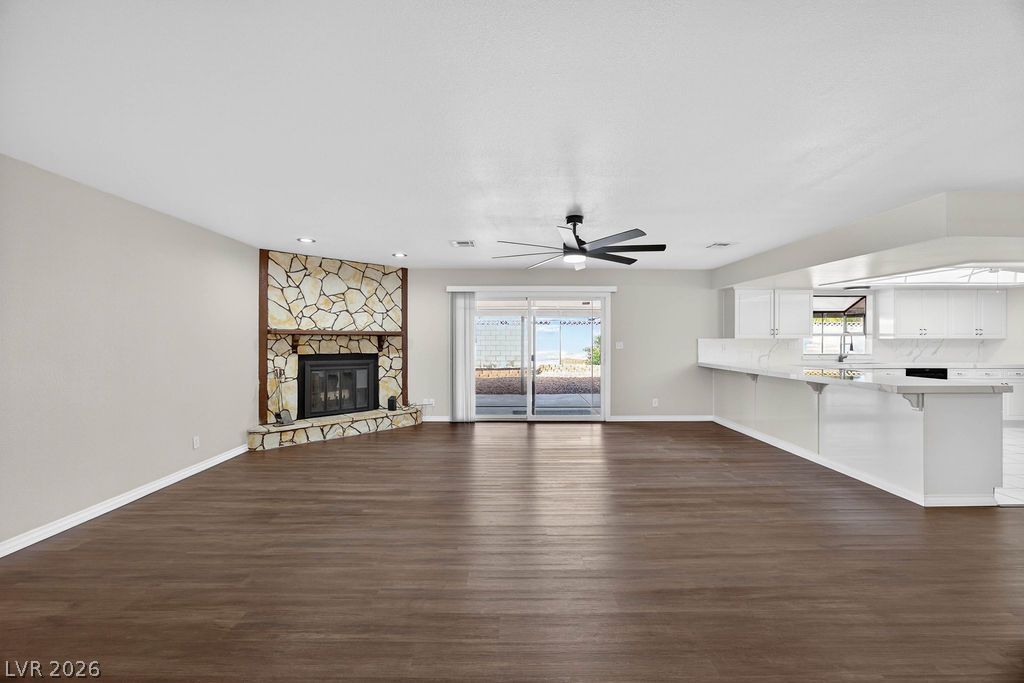 Photo 16 of 47, 3189 Casanova Circle