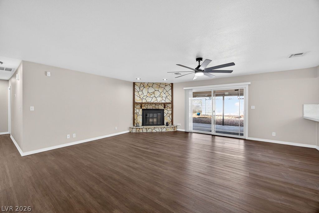 Photo 17 of 47, 3189 Casanova Circle