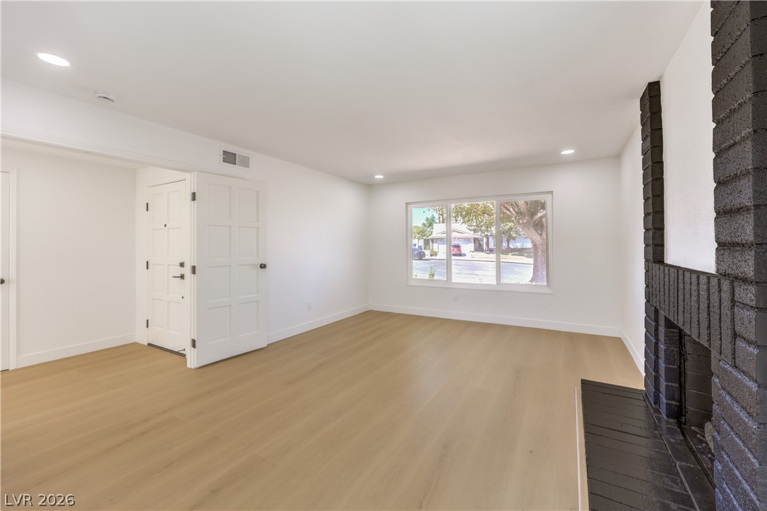 Photo 9 of 32, 3939 Cedaredge Court