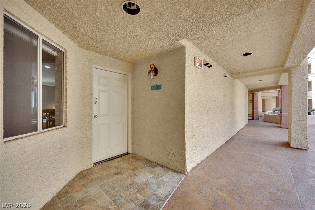 Photo 34 of 52, 220 E Flamingo Road #117