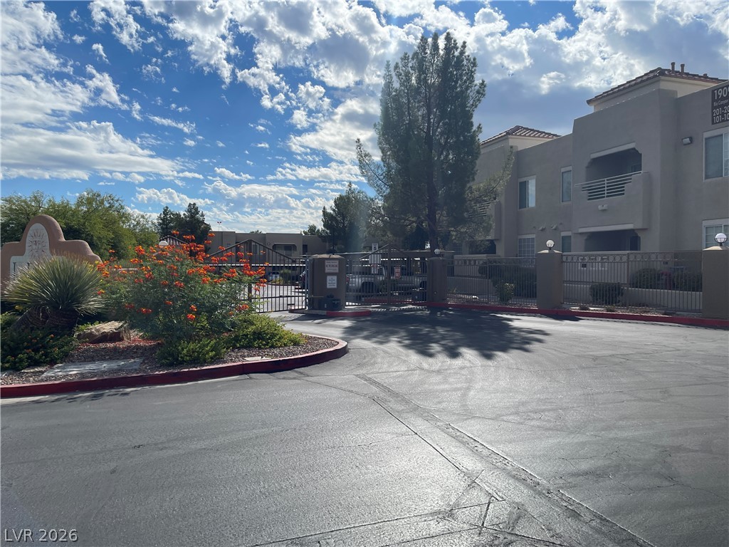 Photo 3 of 1908 High Valley Court #106