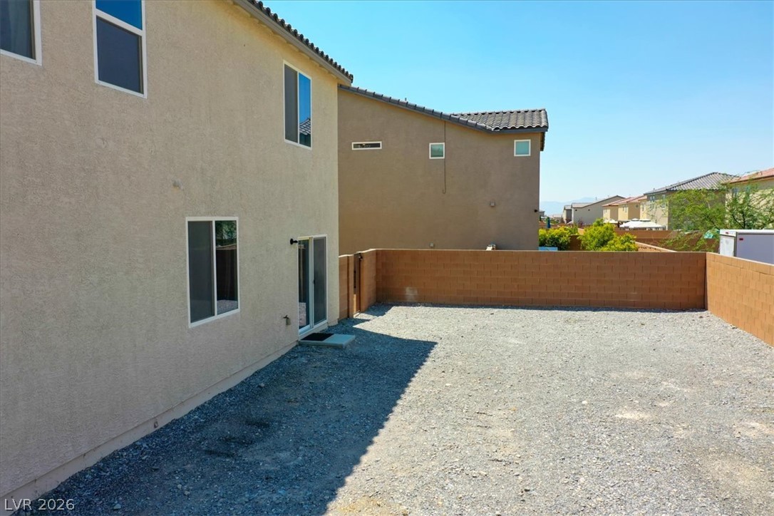 Photo 4 of 3942 E Teller Drive